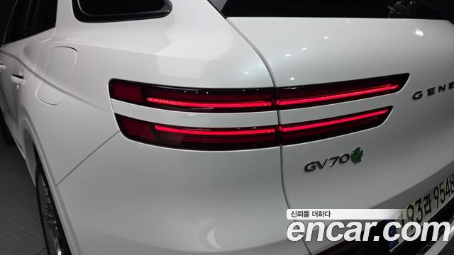 Genesis GV70 2.5T Gasoline AWD 2023 — фото 23