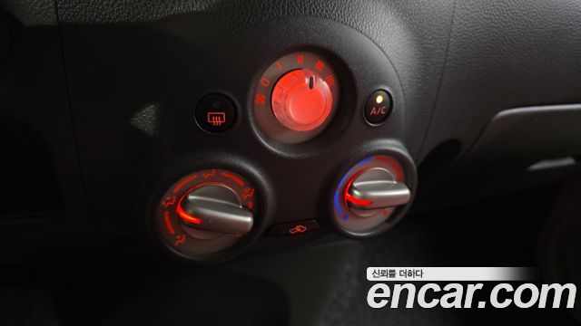 Nissan Cube 1.8 S Z12 2013 — фото 19