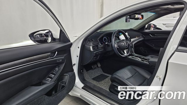 Honda Accord (X) 2.0 Turbo Sport 2018 — фото 10