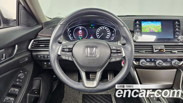Honda Accord (X) 2.0 Turbo Sport 2018 — фото 13