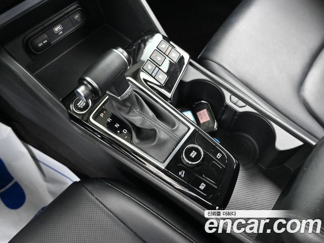 Kia Sportage (V) LPG 2.0 2WD Prestige 2023 — фото 9