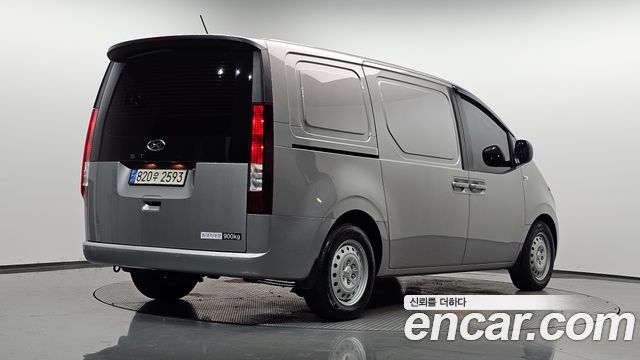 Hyundai Staria Cargo 3-Seater Smart 2023 — фото 2