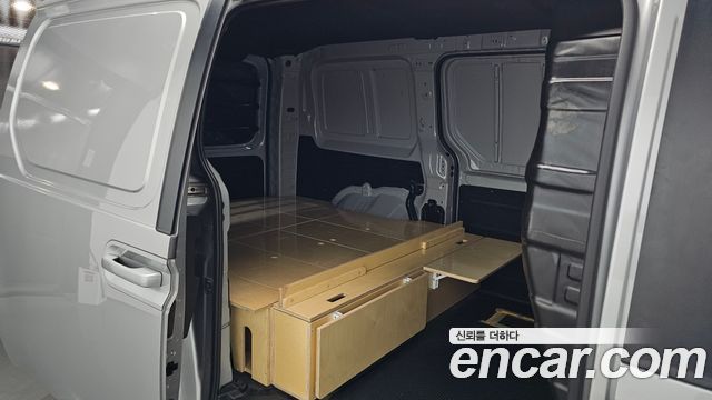 Hyundai Staria Cargo 3-Seater Smart 2023 — фото 12
