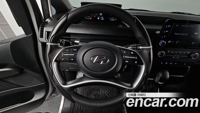 Hyundai Staria Cargo 3-Seater Smart 2023 — фото 13