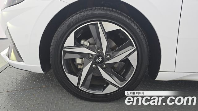 Hyundai Avante (CN7) 1.6 Inspiration 2022 — фото 5