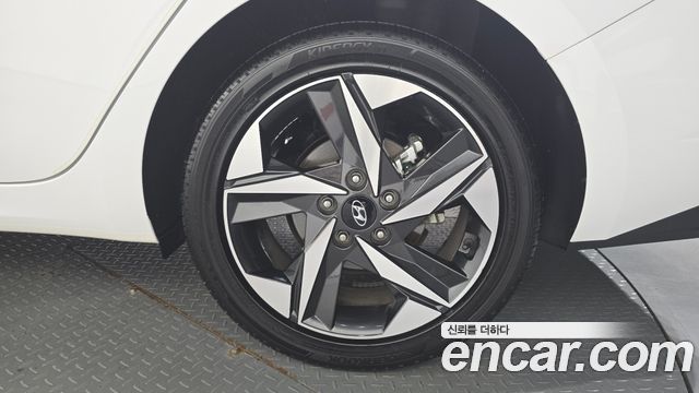 Hyundai Avante (CN7) 1.6 Inspiration 2022 — фото 27