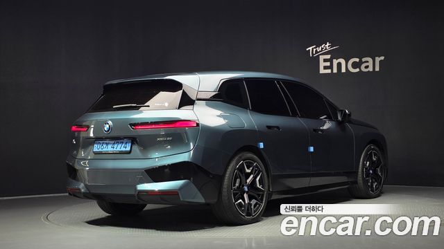 BMW iX xDrive50 Sports Plus 2023 — фото 2