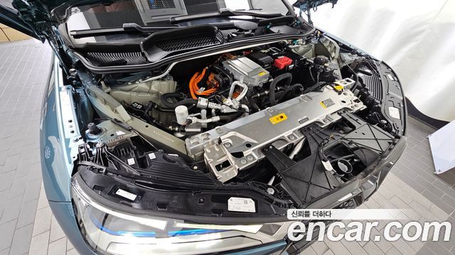 BMW iX xDrive50 Sports Plus 2023 — фото 6