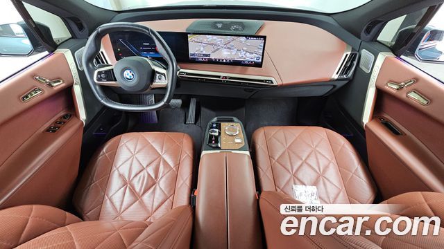 BMW iX xDrive50 Sports Plus 2023 — фото 7