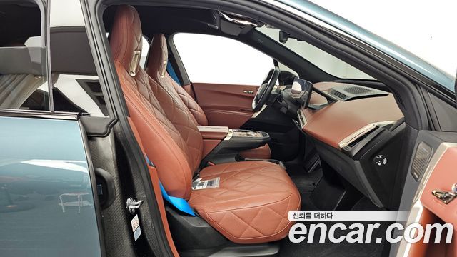 BMW iX xDrive50 Sports Plus 2023 — фото 15