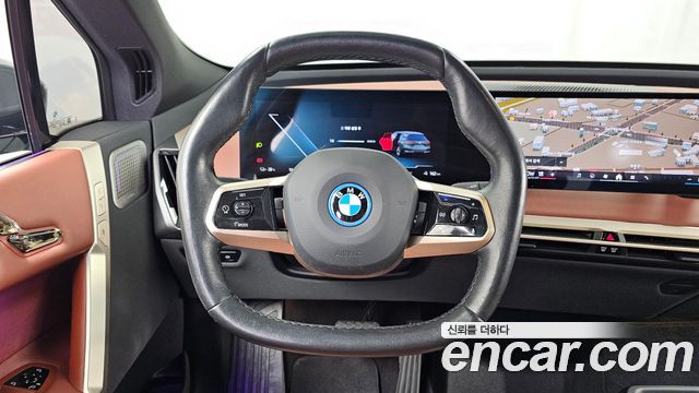 BMW iX xDrive50 Sports Plus 2023 — фото 17