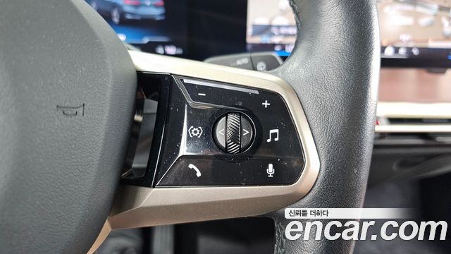 BMW iX xDrive50 Sports Plus 2023 — фото 37