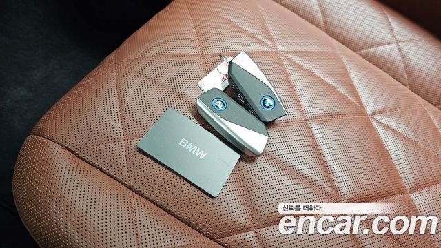 BMW iX xDrive50 Sports Plus 2023 — фото 38