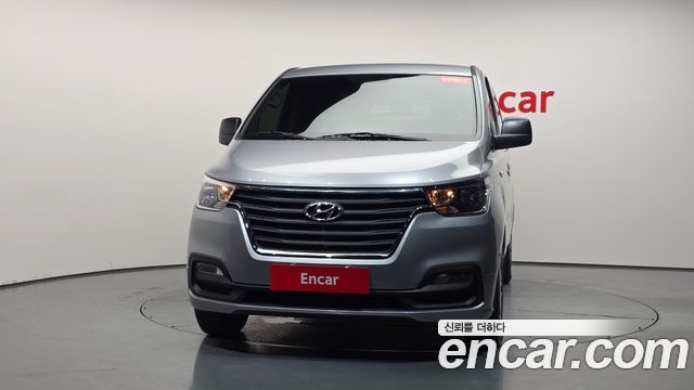 Hyundai Grand Starex Van 3-Seater Smart 2021 — фото 3