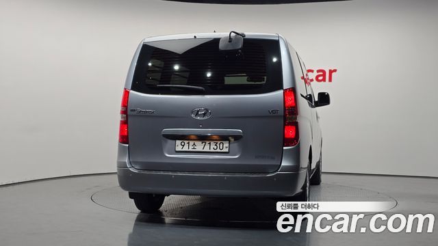Hyundai Grand Starex Van 3-Seater Smart 2021 — фото 4