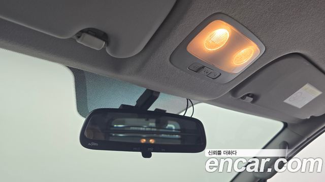 Hyundai Grand Starex Van 3-Seater Smart 2021 — фото 14