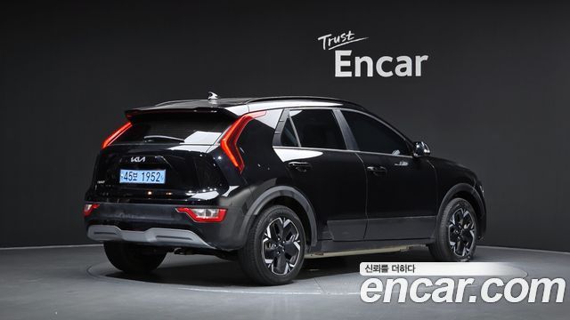 Kia Niro EV Air 2024 — фото 2