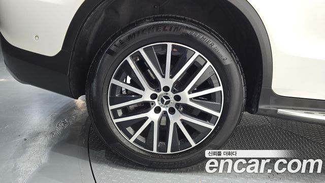 Mercedes-Benz GLC-Class (X253) GLC300e 4MATIC 2021 — фото 5