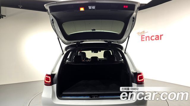 Mercedes-Benz GLC-Class (X253) GLC300e 4MATIC 2021 — фото 23