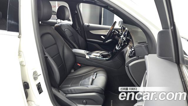 Mercedes-Benz GLC-Class (X253) GLC300e 4MATIC 2021 — фото 32
