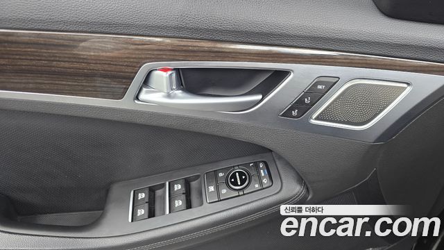 Genesis G80 3.3 GDI AWD Premium Luxury 2019 — фото 28