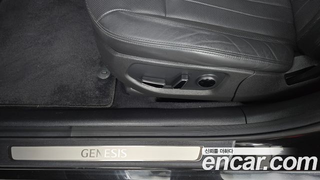 Genesis G80 3.3 GDI AWD Premium Luxury 2019 — фото 31