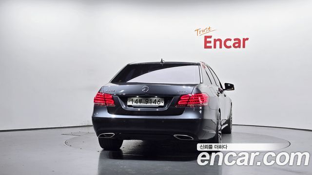 Mercedes-Benz E-Class (W212) E220 Bluetec Avantgarde Sport 2016 — фото 4
