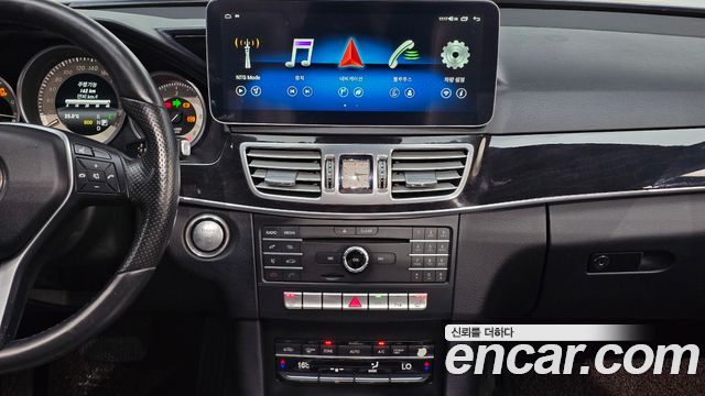 Mercedes-Benz E-Class (W212) E220 Bluetec Avantgarde Sport 2016 — фото 16