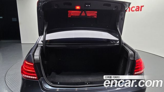 Mercedes-Benz E-Class (W212) E220 Bluetec Avantgarde Sport 2016 — фото 30