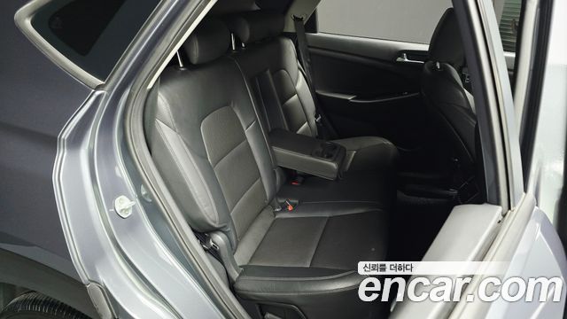 Hyundai Tucson Diesel 2.0 2WD Modern 2019 — фото 11
