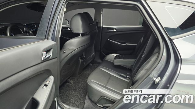 Hyundai Tucson Diesel 2.0 2WD Modern 2019 — фото 12