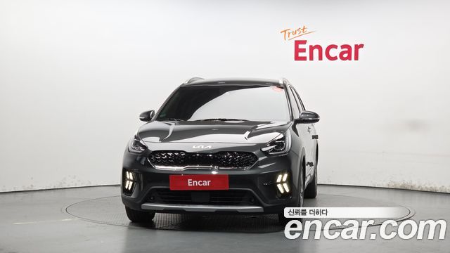 Kia Niro 1.6 HEV Signature 2022 — фото 3
