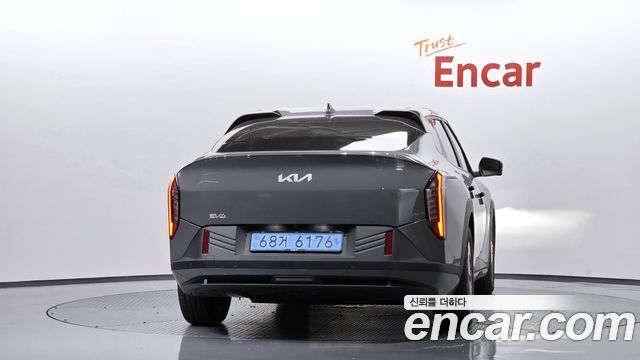 Kia EV4 Long Range 2WD Air 2026 — фото 4