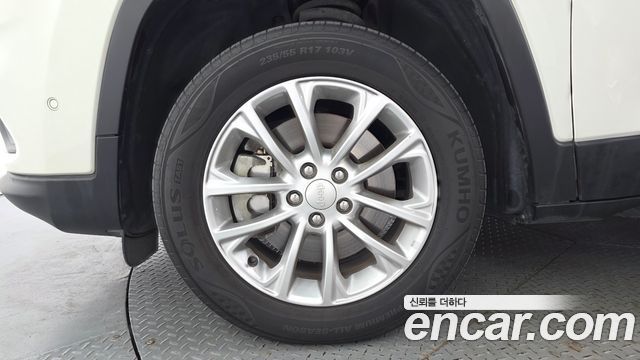 Jeep Cherokee (KL) 2.4 Longitude High AWD 2019 — фото 5