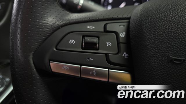 Cadillac XT4 2.0 Sport AWD 2023 — фото 16