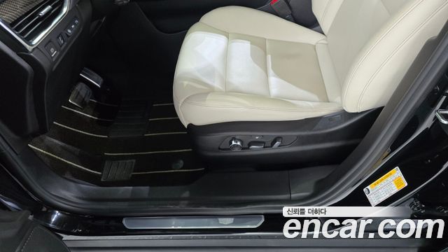 Cadillac XT4 2.0 Sport AWD 2023 — фото 30