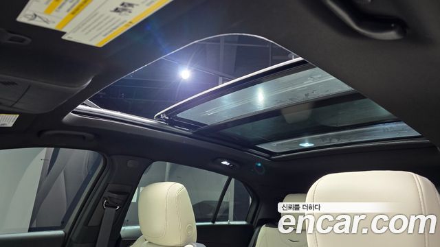 Cadillac XT4 2.0 Sport AWD 2023 — фото 34