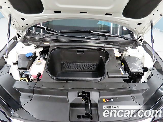 Hyundai Ioniq 6 Long Range Exclusive + 2025 — фото 6