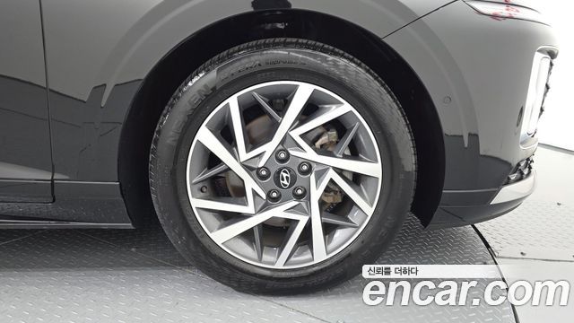 Hyundai Grandeur (GN7) 2,5 Gasoline 2WD Premium 2024 — фото 21