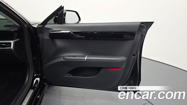 Hyundai Grandeur (GN7) 2,5 Gasoline 2WD Premium 2024 — фото 24