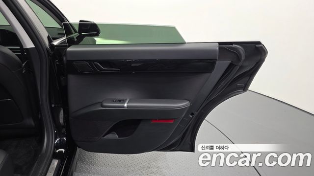 Hyundai Grandeur (GN7) 2,5 Gasoline 2WD Premium 2024 — фото 25