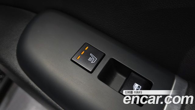 Hyundai Grandeur (GN7) 2,5 Gasoline 2WD Premium 2024 — фото 32