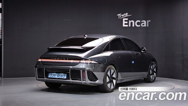 Hyundai Ioniq 6 Long Range Exclusive + 2023 — фото 2