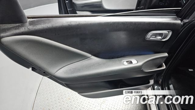 Hyundai Ioniq 6 Long Range Exclusive + 2023 — фото 25