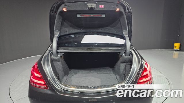 Mercedes-Benz S-Class (W222) S560L 2018 — фото 20