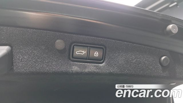 Hyundai Grandeur (IG) 3.0 LPi Rent Car Exclusive 2023 — фото 34