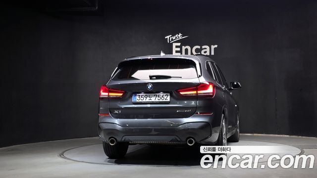 BMW X1 (F48) xDrive 20i M Sport 2022 — фото 4