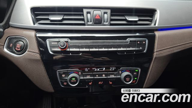 BMW X1 (F48) xDrive 20i M Sport 2022 — фото 17