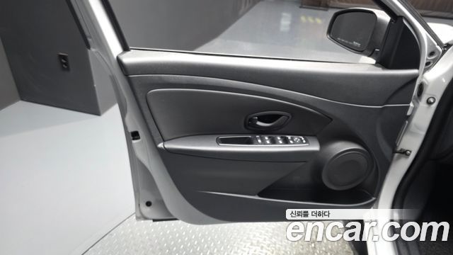 Renault Korea SM3 Neo SE 2019 — фото 24