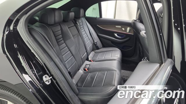 Mercedes-Benz E-Class (W213) E300e 4MATIC Exclusive 2021 — фото 11